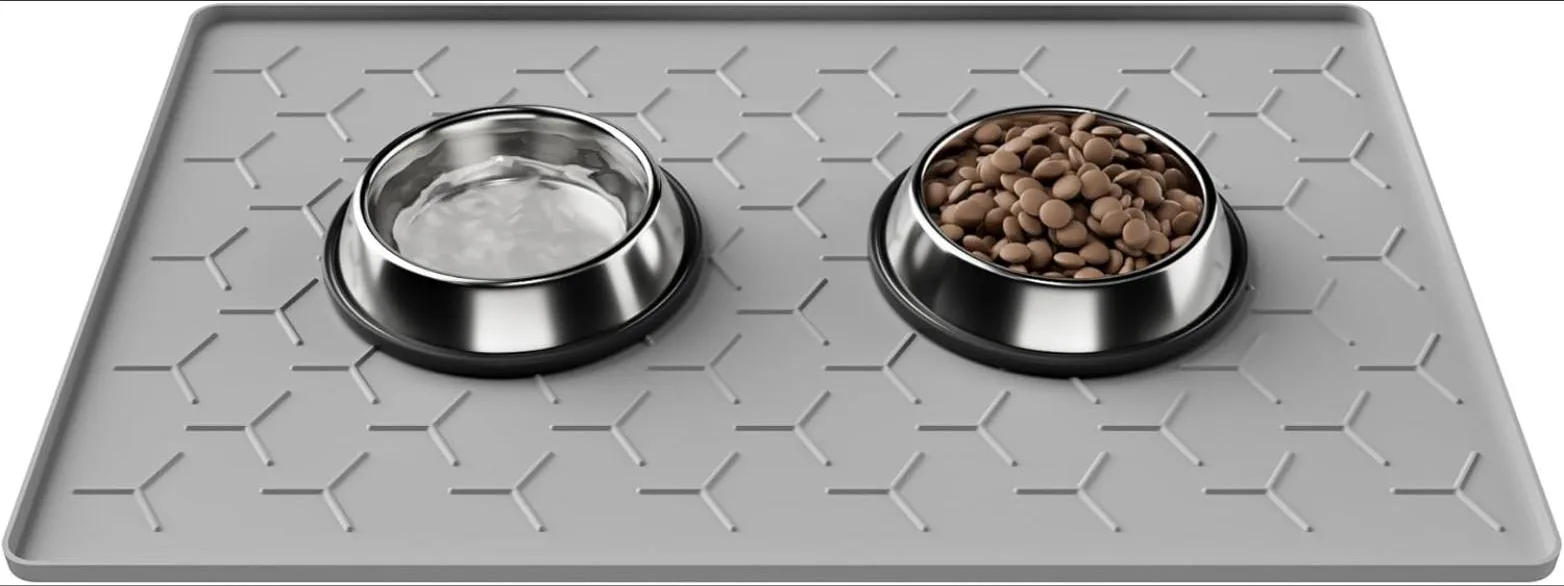 Pieviev Alfombra Comedero Perro Gato, Silicona Alimentaria, Grande 40x60cm | apta lavavajillas, para cuencos de agua y comida, antideslizante y impermeable, borde elevado evita derrames, gris claro